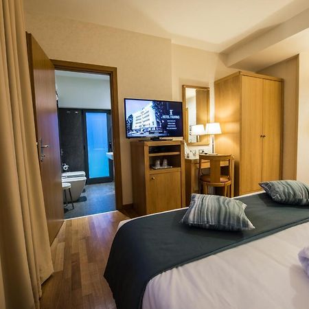 Hotel Touring كابري المظهر الخارجي الصورة